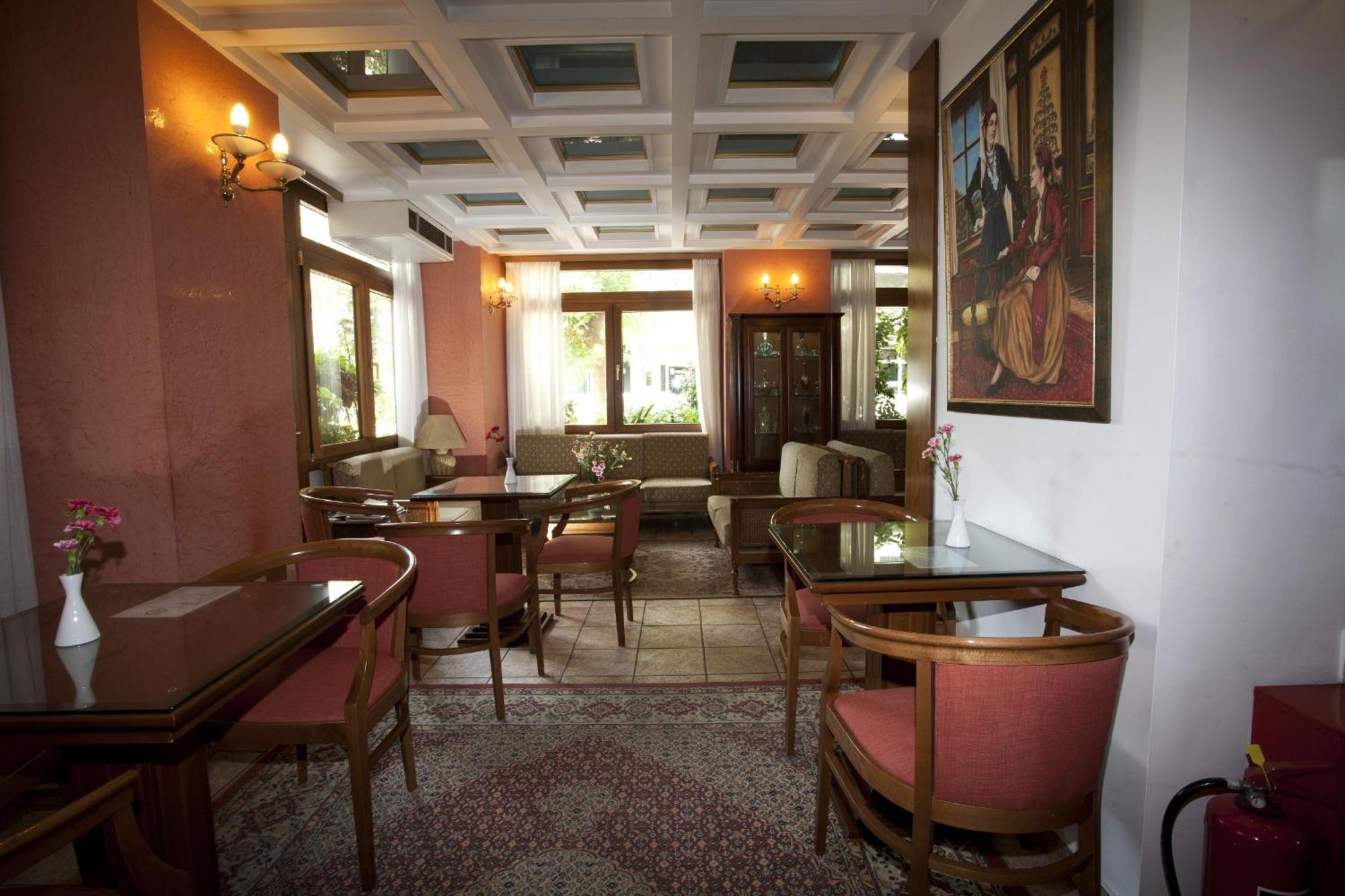Hotel Katerina Aten Exteriör bild